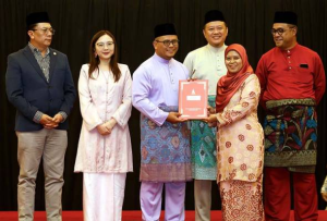 Pertembungan pendapat AMK-Pemuda UMNO perkara biasa politik orang muda – Amirudin