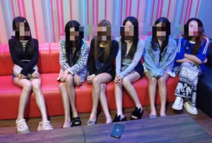 Polis serbu 10 premis urut tawar khidmat seks.