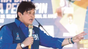 Azalina Minta Ahli Umno Tutup Isu Adendum