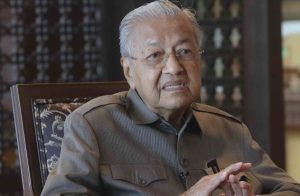 Himpunan Sokong Najib: Lim Guan Eng Sebenarnya Tidak Bersetuju Jika UMNO Dan PAS Bekerjasama, Dakwa Tun Mahathir