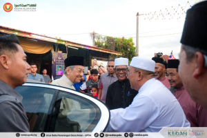 Menteri Besar Kedah,Sanusi Md Nor menghadiri Majlis Berbuka Puasa bersama Mantan Perdana Menteri Tun Dr. Mahathir Mohamad