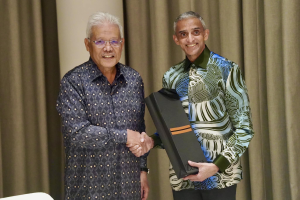 Ketua Pembangkang berbuka puasa di Pejabat Pesuruhjaya Tinggi Singapura.