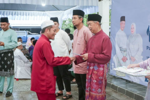 Muhyiddin Yassin hadir pada Majlis Tahlil dan Berbuka Puasa peringkat Parlimen Pagoh Di Sungai Raya, Muar Johor.