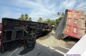 10 maut trak FRU bertembung lori batu
