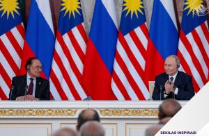 Kadir: Jenaka isteri kedua PM cemar nama Islam