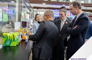 Tengku Zafrul usik pegawai Trump mahu tarif sifar