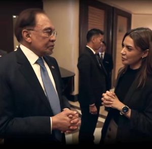 Anwar persoal sumber kekayaan anak-anak Tun Mahathir